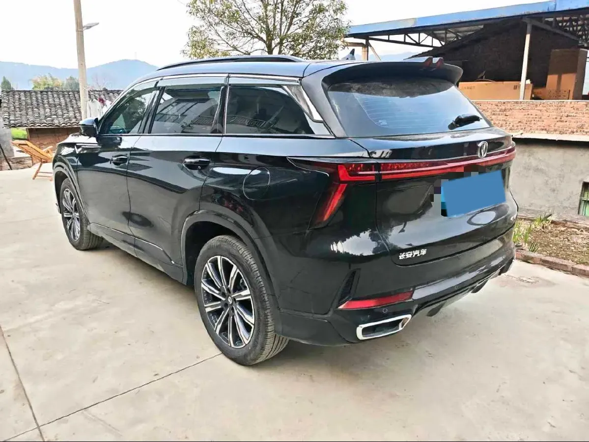 2024 ChangAn CS75 1.5T 188HP L4 7DCT,autocango,china used car exporter,china ev exporter,chinese used car exporter,chinese used ev exporter