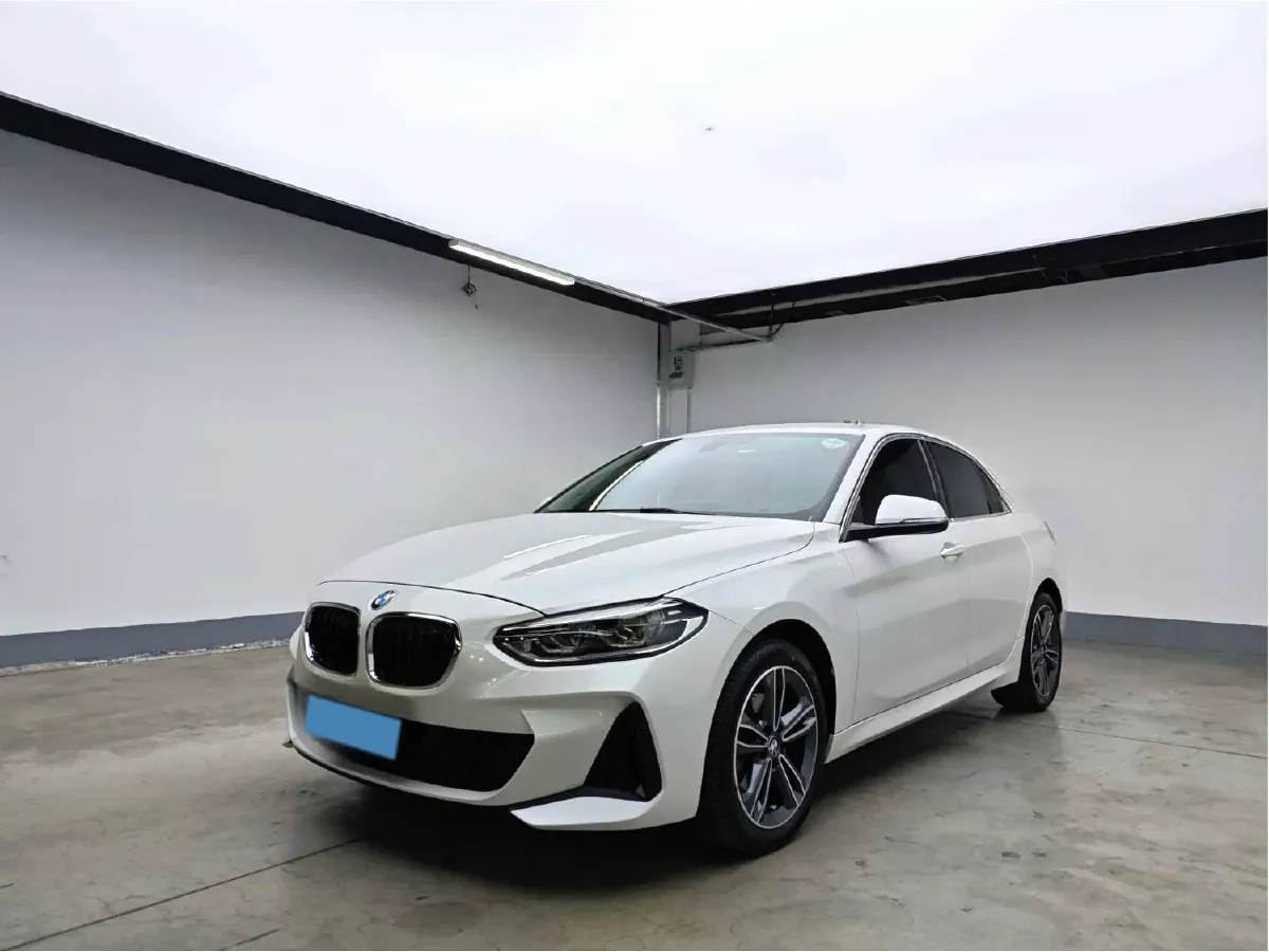 2022 BMW 1 Series 1.5T 140HP L3 7DCT,autocango,china used car exporter,china ev exporter,chinese used car exporter,chinese used ev exporter