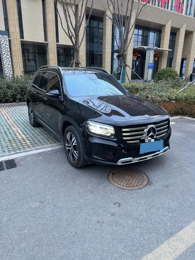 2025 Mercedes-Benz GLB Class 2.0T 190HP L4 8DCT,autocango,china used car exporter,china ev exporter,chinese used car exporter,chinese used ev exporter