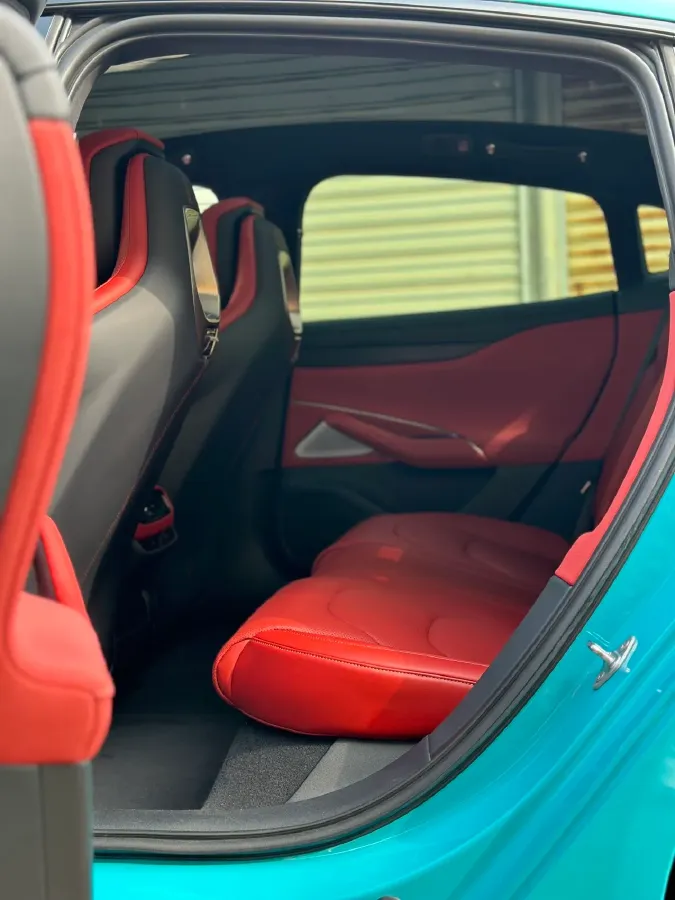 2024 MI SU7 BEV 101KWH,autocango,china used car exporter,china ev exporter,chinese used car exporter,chinese used ev exporter