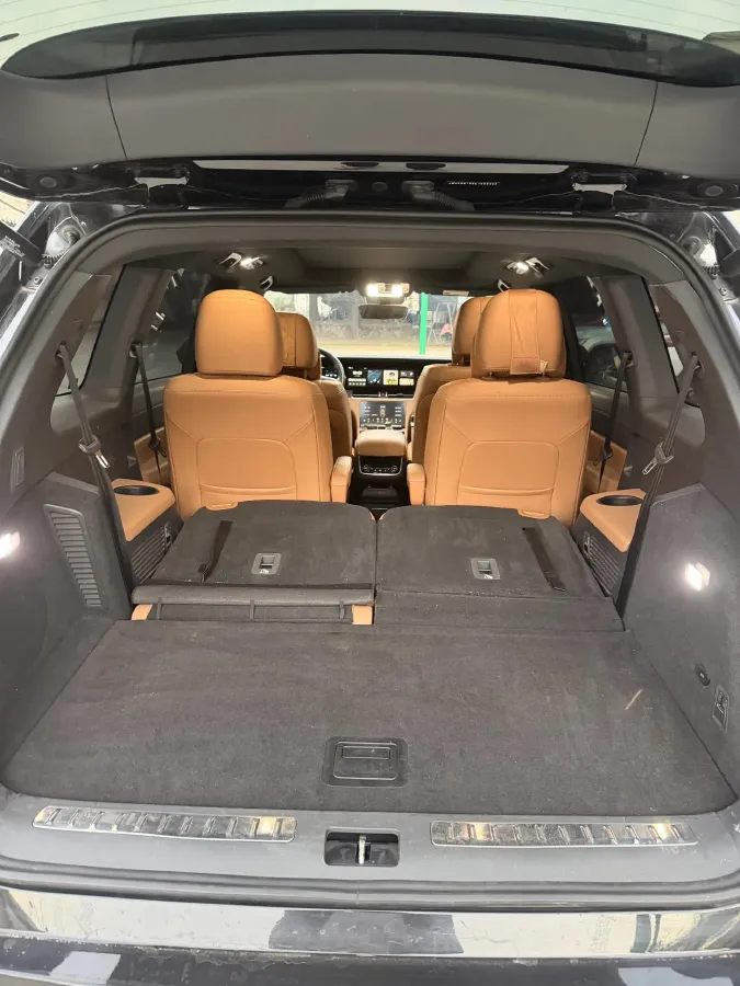 2020 Li ONE Range Extended 131HP REEV 40.5KWH,autocango,china used car exporter,china ev exporter,chinese used car exporter,chinese used ev exporter