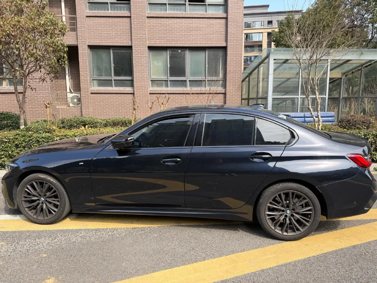 2022 BMW 3 Series 2.0T 258HP L4 8AT,autocango,china used car exporter,china ev exporter,chinese used car exporter,chinese used ev exporter