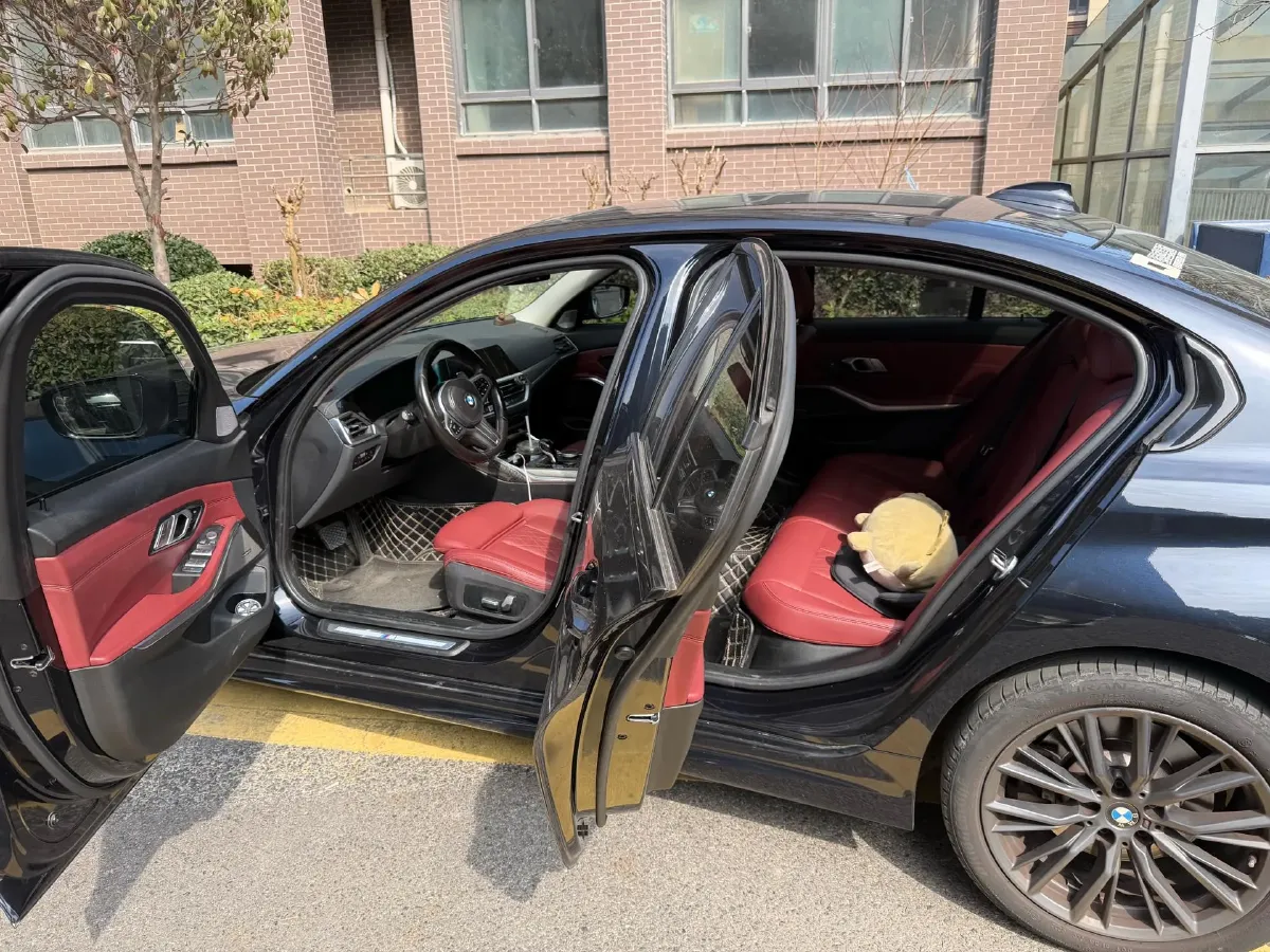 2022 BMW 3 Series 2.0T 258HP L4 8AT,autocango,china used car exporter,china ev exporter,chinese used car exporter,chinese used ev exporter