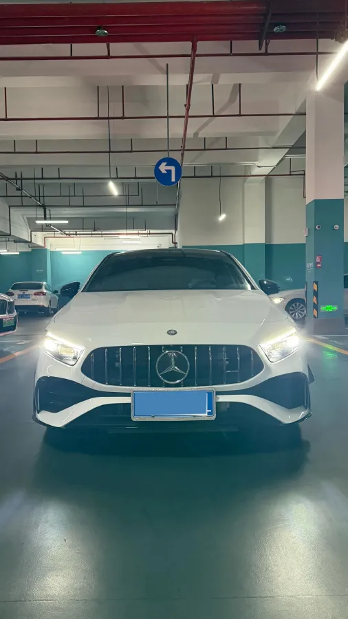 2024 Mercedes-Benz A AMG 2.0T 306HP L4 8DCT,autocango,china used car exporter,china ev exporter,chinese used car exporter,chinese used ev exporter
