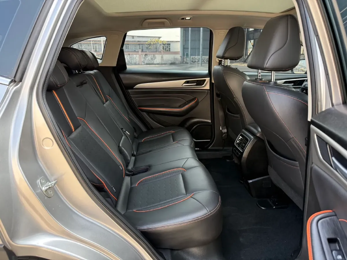 2021 Haval F7 1.5T 169HP L4 7DCT,autocango,china used car exporter,china ev exporter,chinese used car exporter,chinese used ev exporter