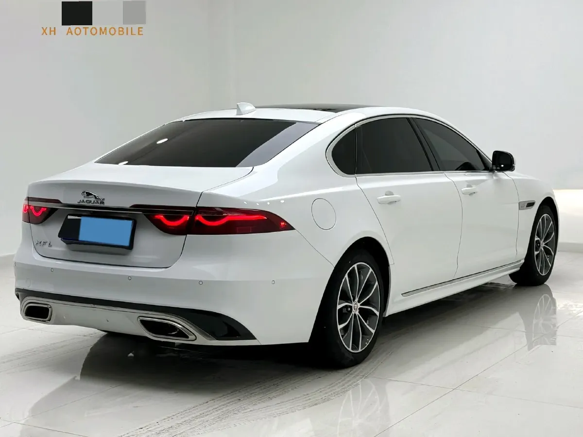 2022 Jaguar XFL 2.0T 250HP L4 8AT,autocango,china used car exporter,china ev exporter,chinese used car exporter,chinese used ev exporter