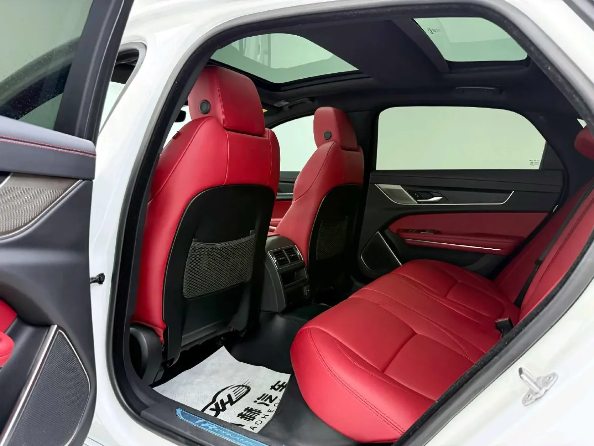 2022 Jaguar XFL 2.0T 250HP L4 8AT,autocango,china used car exporter,china ev exporter,chinese used car exporter,chinese used ev exporter