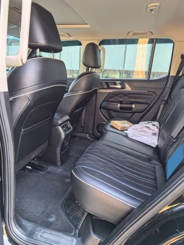 2021 Tank 300 2.0T 227HP L4 8AT,autocango,china used car exporter,china ev exporter,chinese used car exporter,chinese used ev exporter