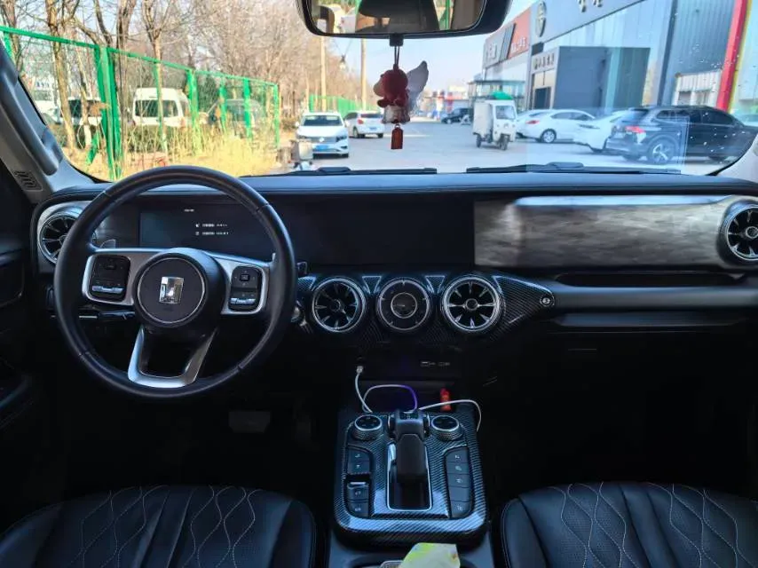 2021 Tank 300 2.0T 227HP L4 8AT,autocango,china used car exporter,china ev exporter,chinese used car exporter,chinese used ev exporter