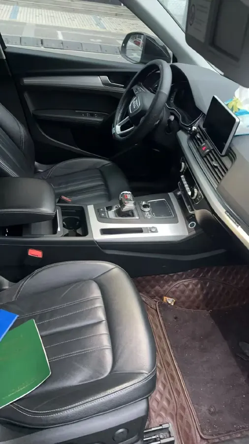 2020 Audi Q5L 2.0T 190HP L4 7DCT,autocango,china used car exporter,china ev exporter,chinese used car exporter,chinese used ev exporter