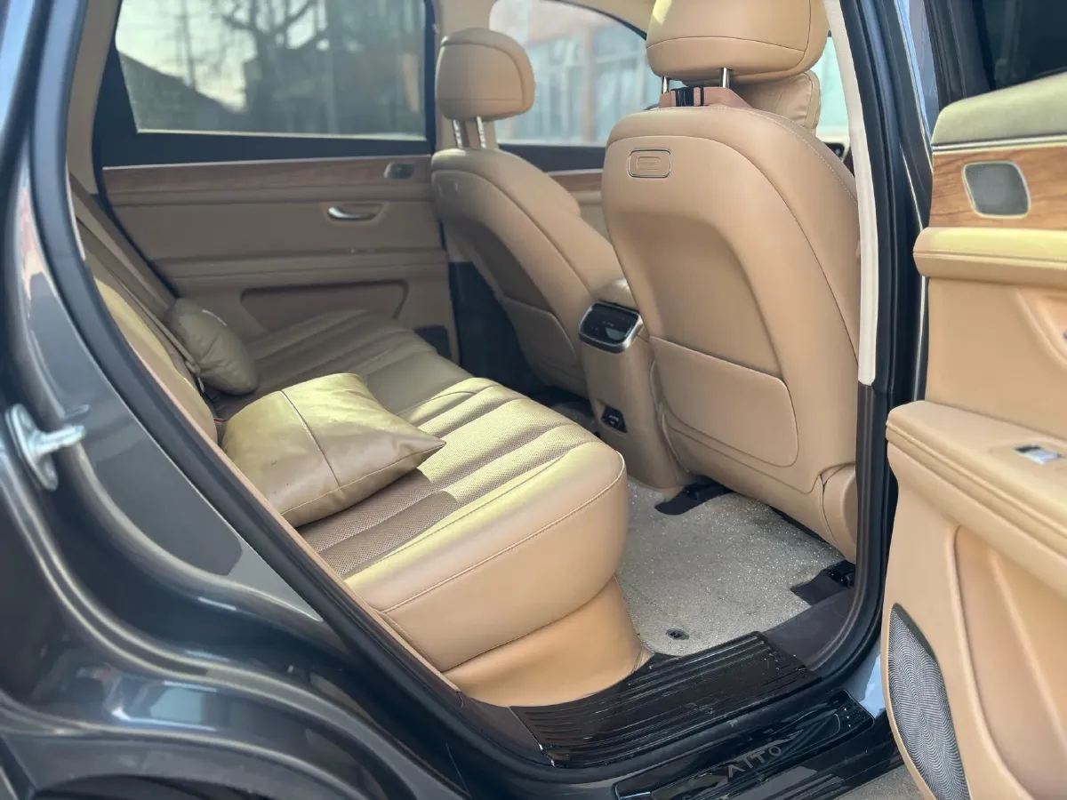 2023 HIMA AITO M5 1.5T 152HP L4 REEV 40KWH,autocango,china used car exporter,china ev exporter,chinese used car exporter,chinese used ev exporter