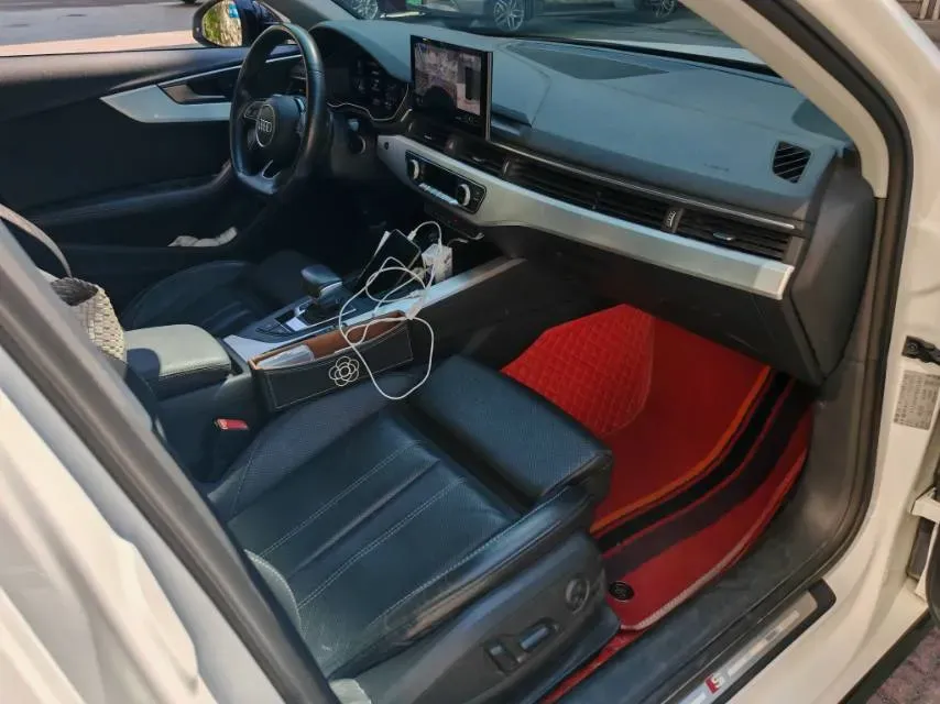 2022 Audi A4L 2.0T 190HP L4 7DCT,autocango,china used car exporter,china ev exporter,chinese used car exporter,chinese used ev exporter