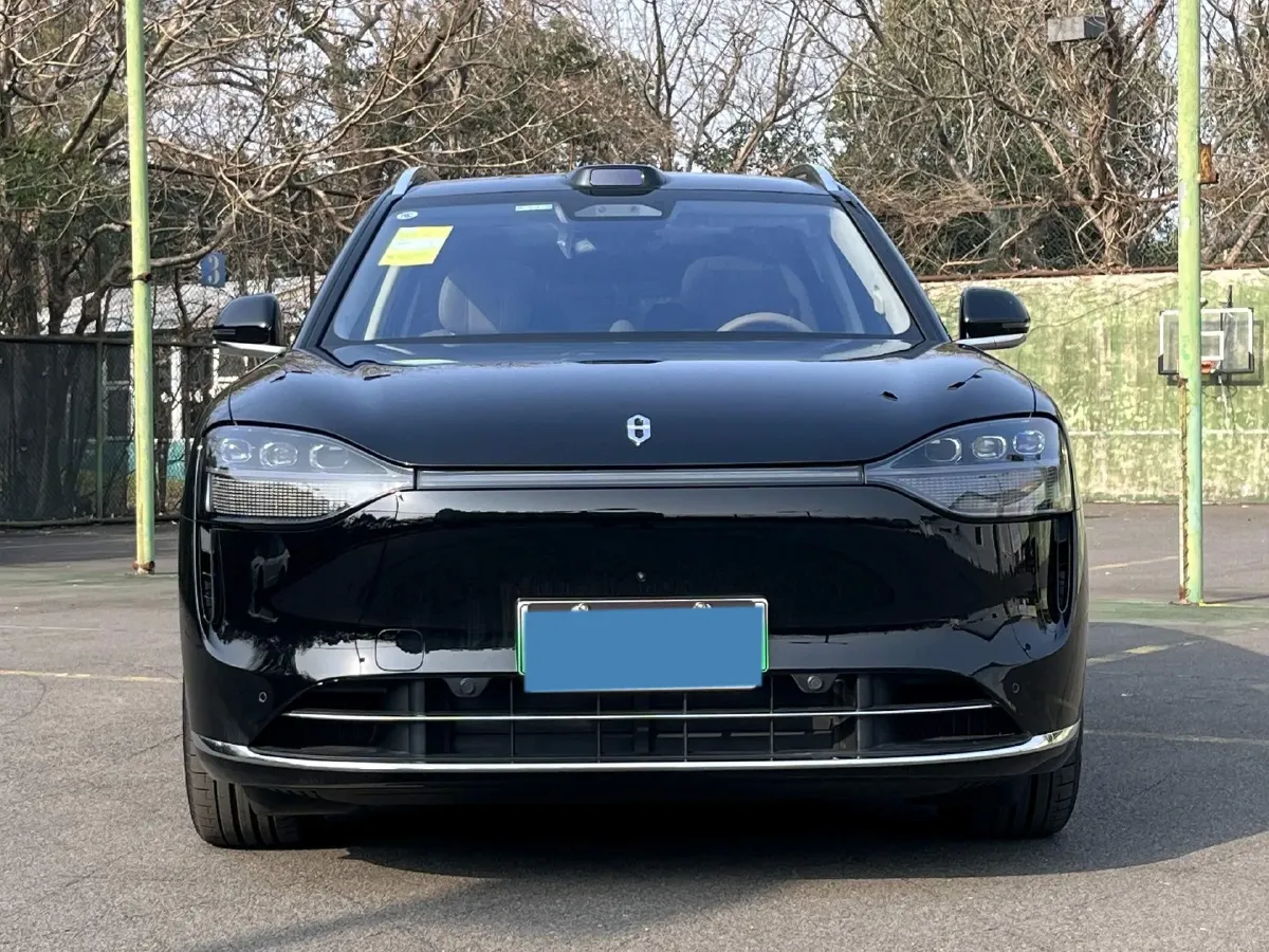 2025 AITO AITO M9 REEV 160HP REEV 52KWH,autocango,china used car exporter,china ev exporter,chinese used car exporter,chinese used ev exporter