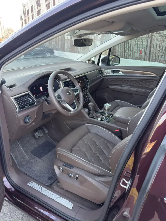 2020 Volkswagen Viloran 2.0T 220HP L4 7DCT,autocango,china used car exporter,china ev exporter,chinese used car exporter,chinese used ev exporter