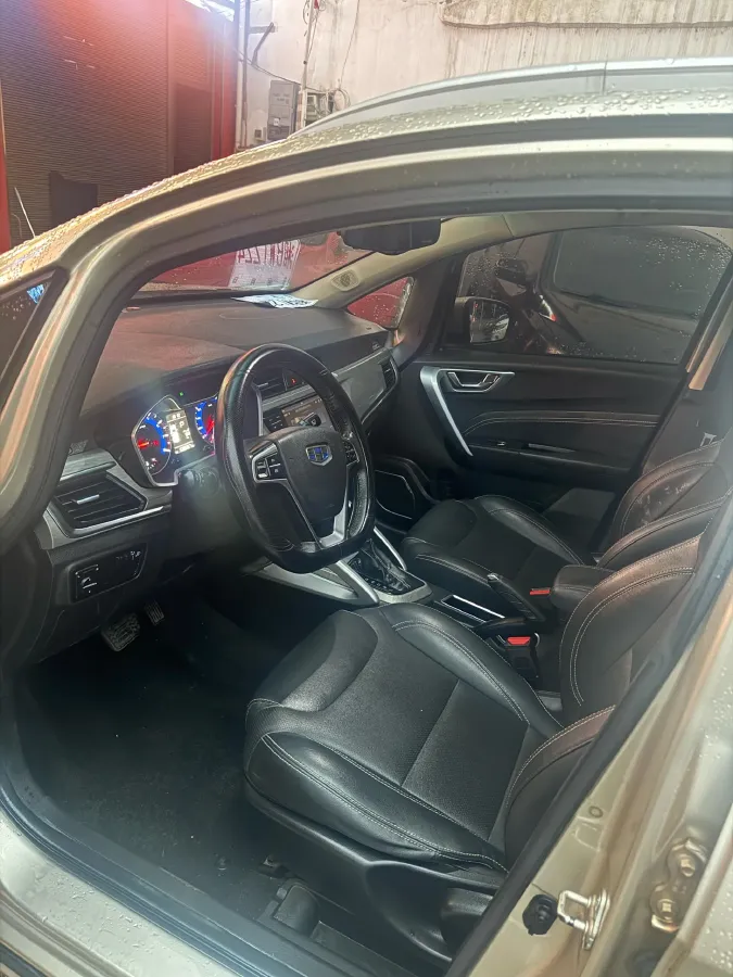 2017 Geely Vision X3 1.5L 102HP L4 4AT,autocango,china used car exporter,china ev exporter,chinese used car exporter,chinese used ev exporter