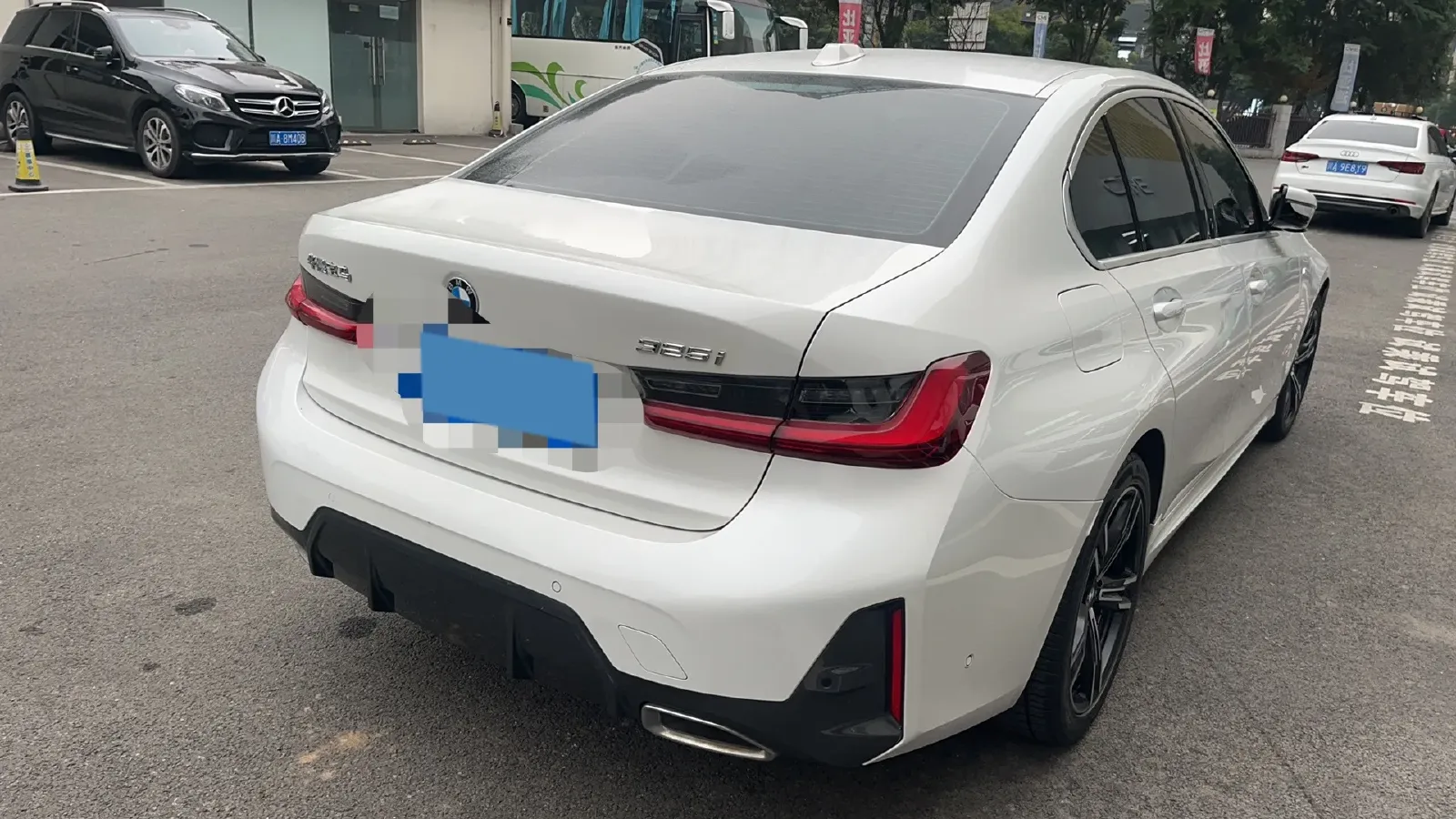 2023 BMW 3 Series 2.0T 156HP L4 8AT,autocango,china used car exporter,china ev exporter,chinese used car exporter,chinese used ev exporter