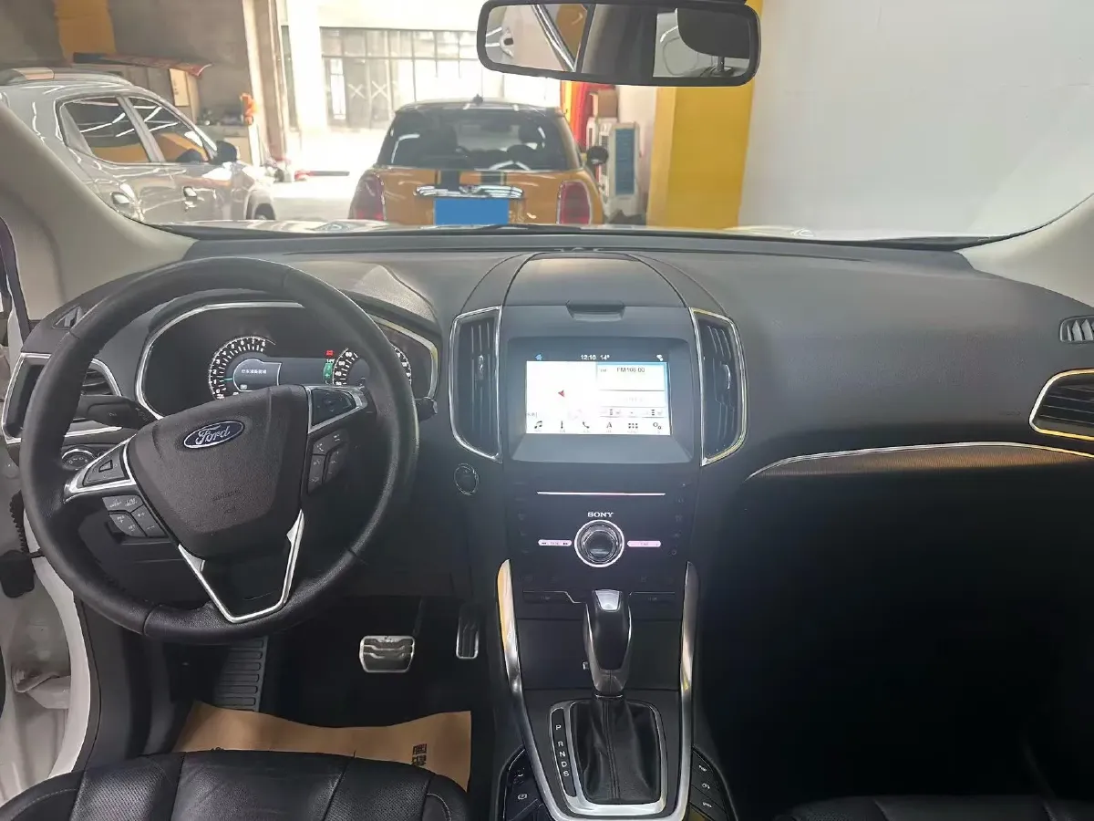 2018 Ford Edge 2.0T 245HP L4 6AT,autocango,china used car exporter,china ev exporter,chinese used car exporter,chinese used ev exporter