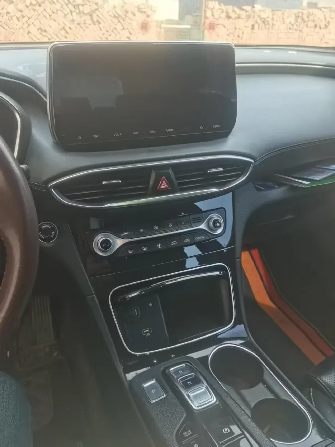 2019 Hyundai Santafe 2.0T 230HP L4 8AT,autocango,china used car exporter,china ev exporter,chinese used car exporter,chinese used ev exporter