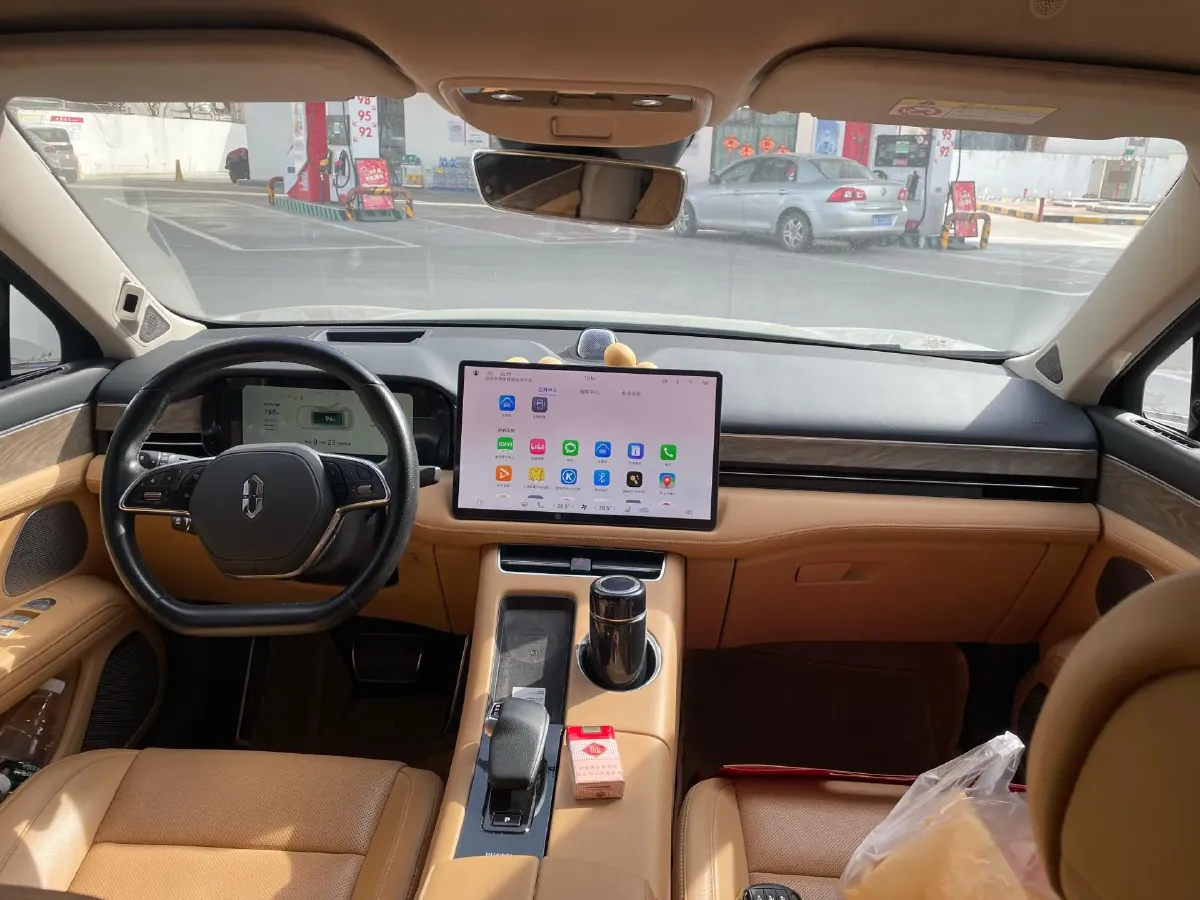 2022 JMC YuHu 7 2.0T 141HP L4 8AT,autocango,china used car exporter,china ev exporter,chinese used car exporter,chinese used ev exporter