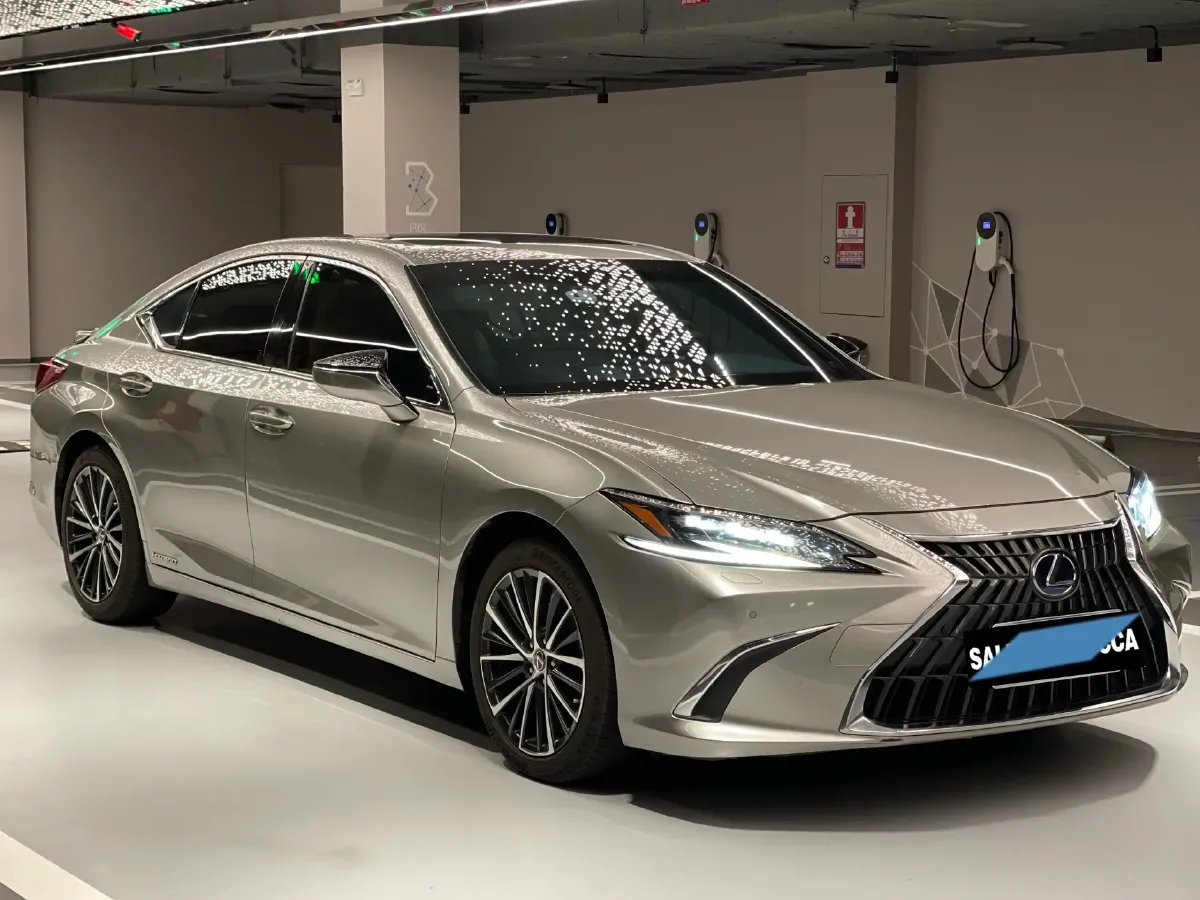 2021 Lexus ES 2.5L 178HP L4 E-CVT Hybrid,autocango,china used car exporter,china ev exporter,chinese used car exporter,chinese used ev exporter