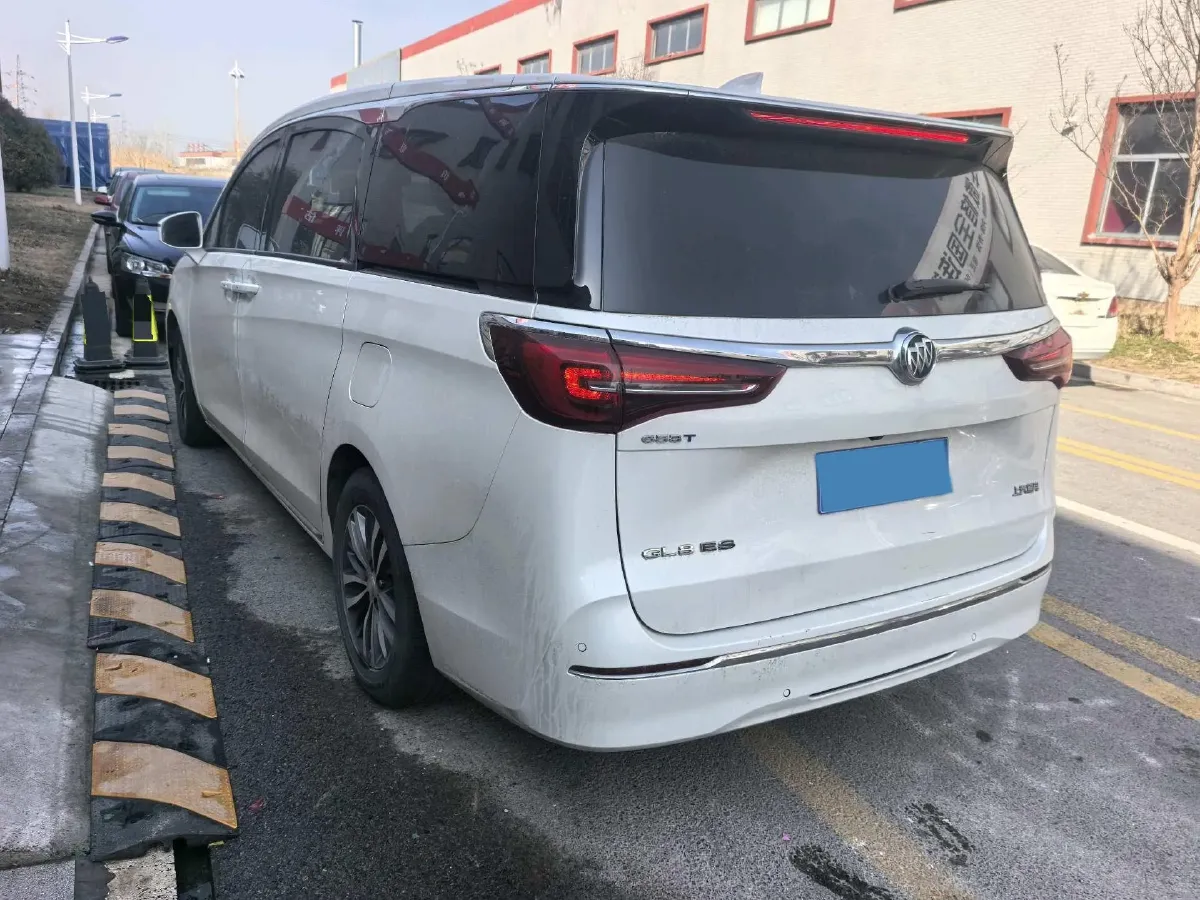 2023 Buick GL8 2.0T 237HP L4 9AT,autocango,china used car exporter,china ev exporter,chinese used car exporter,chinese used ev exporter