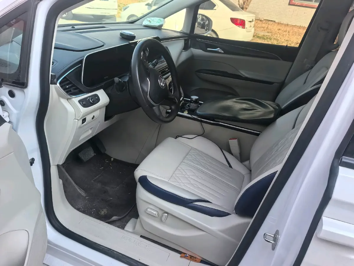 2023 Buick GL8 2.0T 237HP L4 9AT,autocango,china used car exporter,china ev exporter,chinese used car exporter,chinese used ev exporter