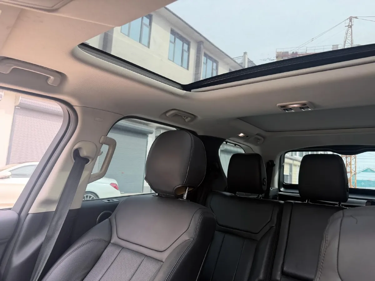 2019 Land Rover Discovery 3.0T 340HP V6 8AT,autocango,china used car exporter,china ev exporter,chinese used car exporter,chinese used ev exporter