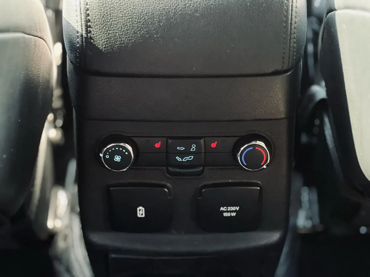 2017 Ford Explorer 3.5T 356HP V6 6AT,autocango,china used car exporter,china ev exporter,chinese used car exporter,chinese used ev exporter