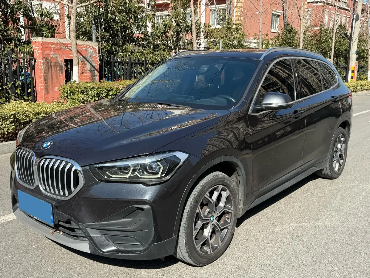 2022 BMW X1 2.0T 192HP L4 7DCT,autocango,china used car exporter,china ev exporter,chinese used car exporter,chinese used ev exporter