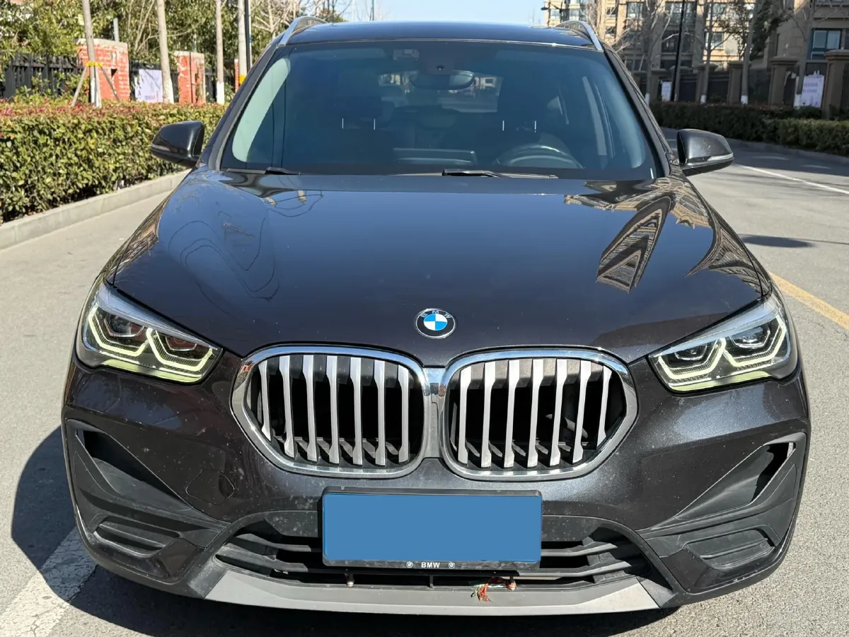 2022 BMW X1 2.0T 192HP L4 7DCT,autocango,china used car exporter,china ev exporter,chinese used car exporter,chinese used ev exporter