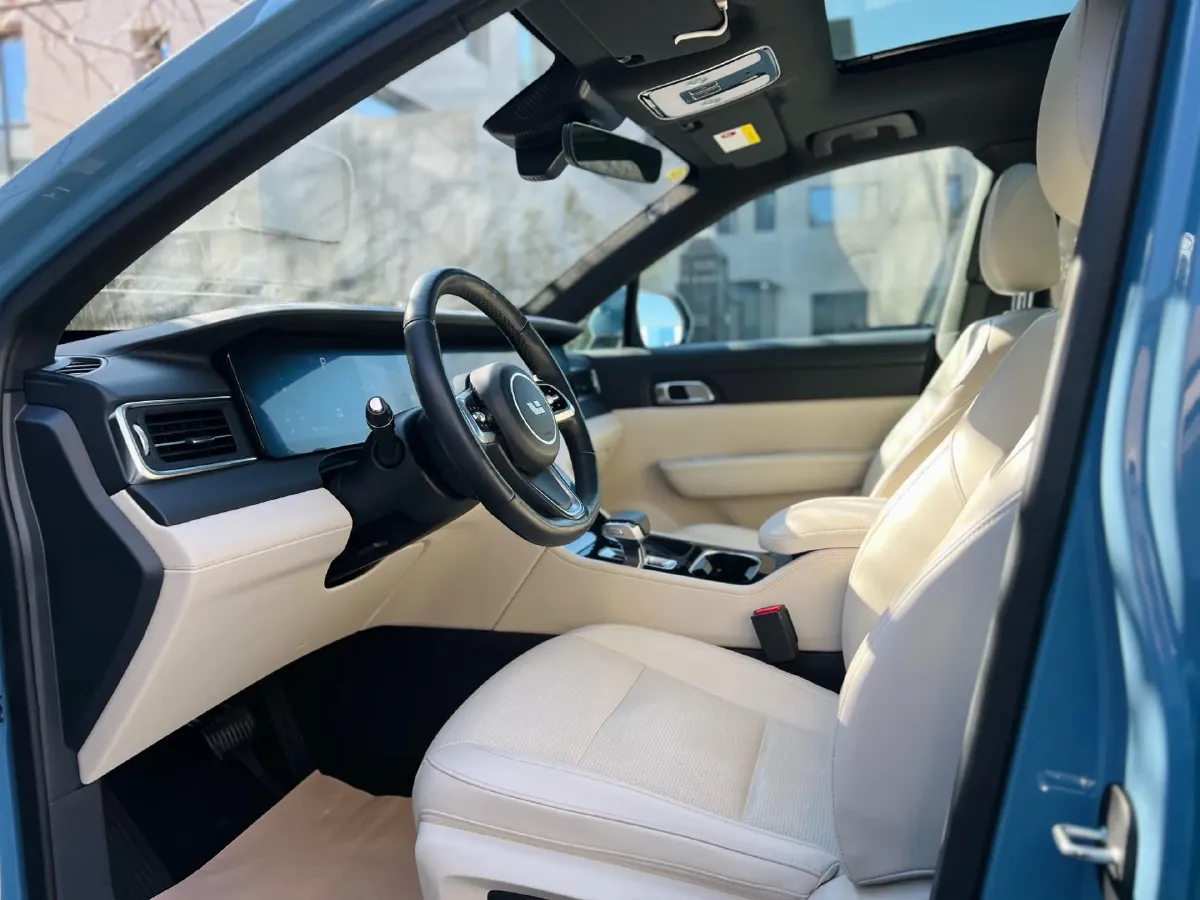 2021 Li ONE Range Extended 131HP REEV 40.5KWH,autocango,china used car exporter,china ev exporter,chinese used car exporter,chinese used ev exporter