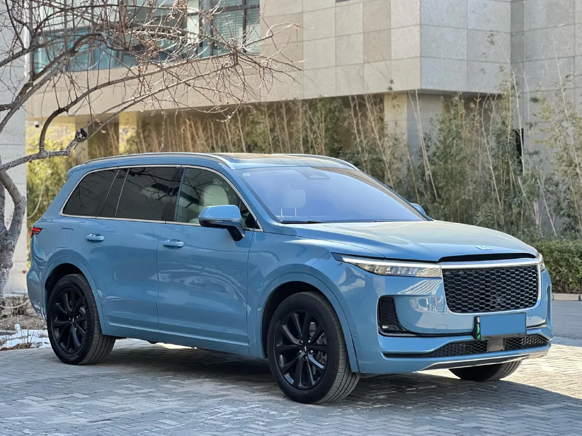 2021 Li ONE Range Extended 131HP REEV 40.5KWH,autocango,china used car exporter,china ev exporter,chinese used car exporter,chinese used ev exporter