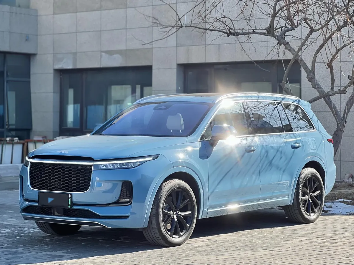 2021 Li ONE Range Extended 131HP REEV 40.5KWH,autocango,china used car exporter,china ev exporter,chinese used car exporter,chinese used ev exporter