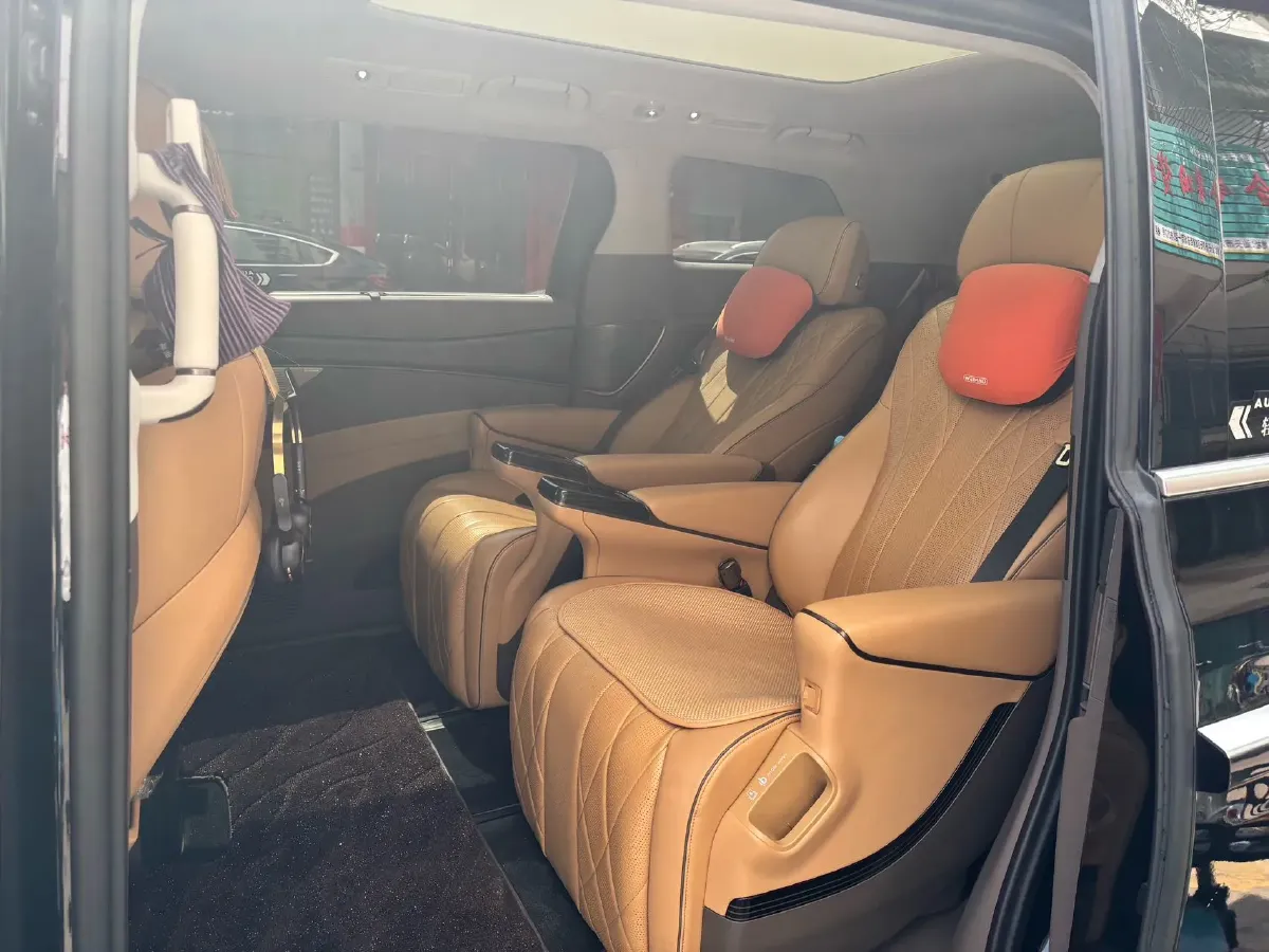 2023 Denza D9 1.5T 139HP L4 E-CVT PHEV 20.39KWH,autocango,china used car exporter,china ev exporter,chinese used car exporter,chinese used ev exporter