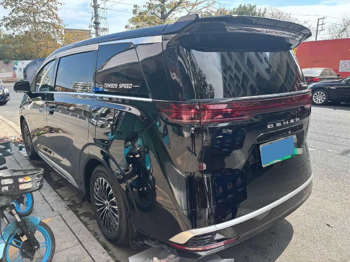 2023 Denza D9 1.5T 139HP L4 E-CVT PHEV 20.39KWH,autocango,china used car exporter,china ev exporter,chinese used car exporter,chinese used ev exporter