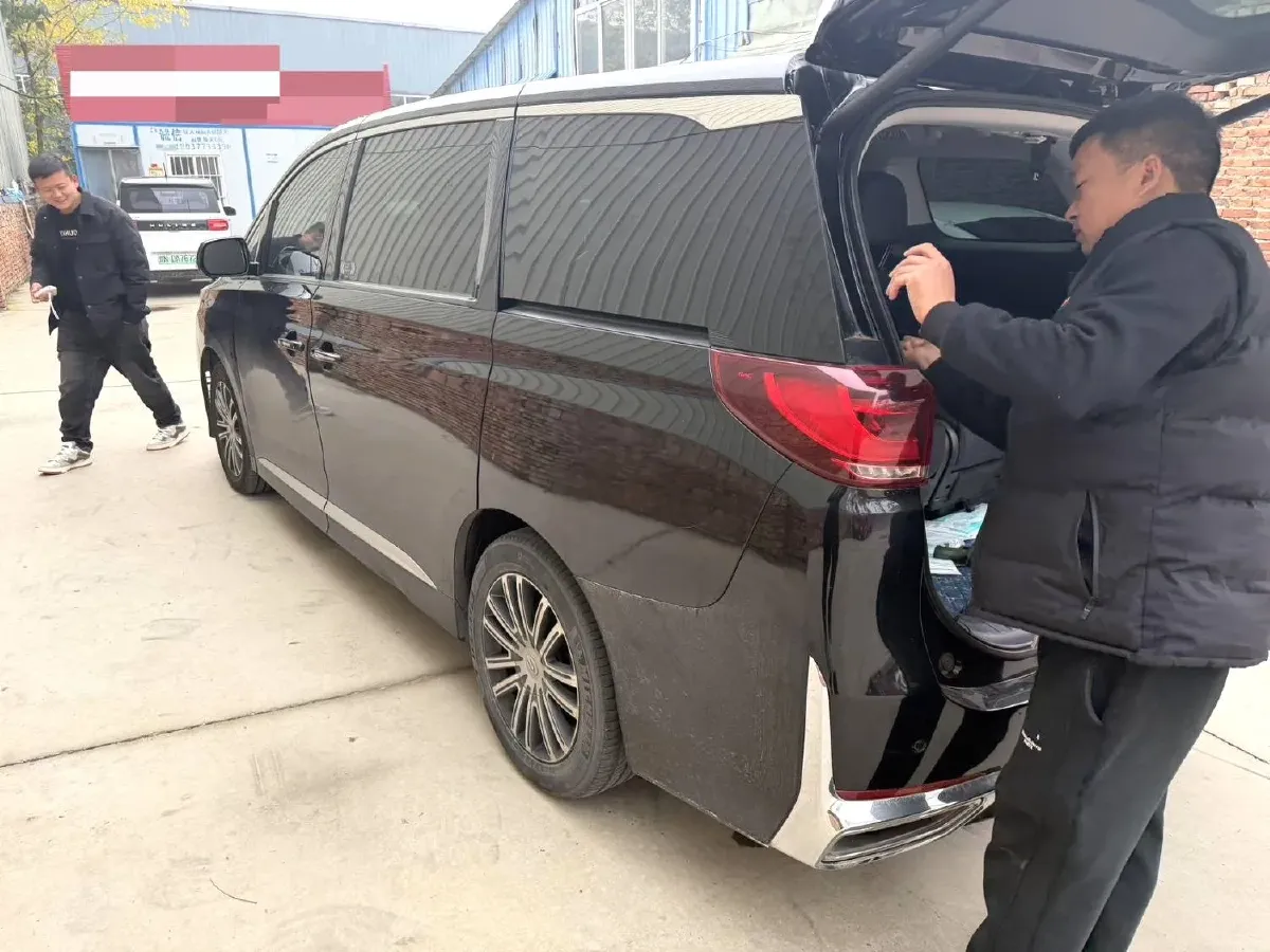 2021 GAC Trumpchi M8 2.0T 252HP L4 8AT,autocango,china used car exporter,china ev exporter,chinese used car exporter,chinese used ev exporter
