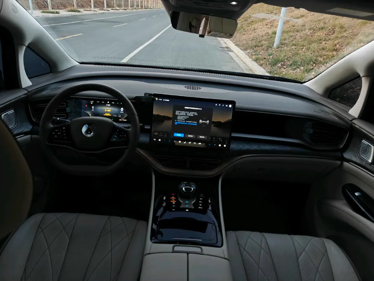 2022 HongQi HS7 3.0T 337HP V6 8AT,autocango,china used car exporter,china ev exporter,chinese used car exporter,chinese used ev exporter