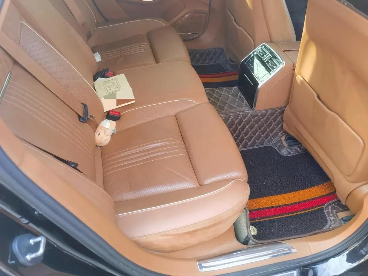 2020 HongQi H9 2.0T 252HP L4 7DCT,autocango,china used car exporter,china ev exporter,chinese used car exporter,chinese used ev exporter