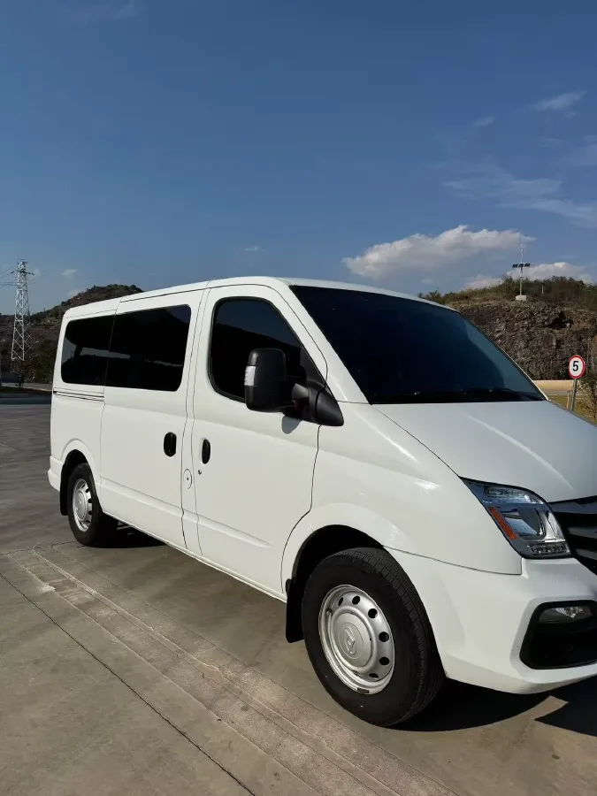 2024 MAXUS XinTu V80 2.0T 147HP L4 6MT,autocango,china used car exporter,china ev exporter,chinese used car exporter,chinese used ev exporter