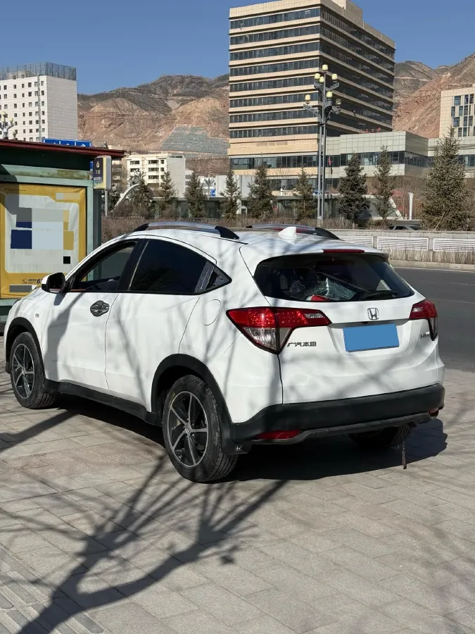 2022 Honda Vezel 1.5L 131HP L4 CVT,autocango,china used car exporter,china ev exporter,chinese used car exporter,chinese used ev exporter