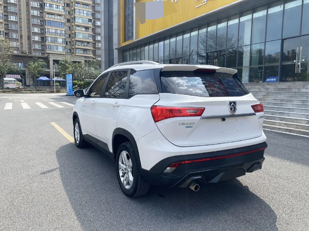 2019 BaoJun 530 1.5T 150HP L4 6MT,autocango,china used car exporter,china ev exporter,chinese used car exporter,chinese used ev exporter