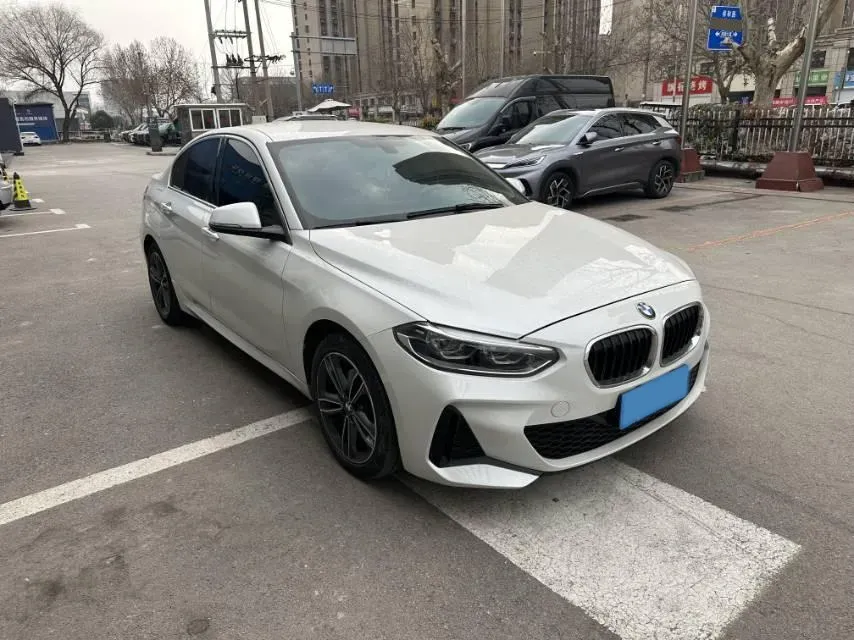 2021 BMW 1 Series 1.5T 140HP L3 7DCT,autocango,china used car exporter,china ev exporter,chinese used car exporter,chinese used ev exporter
