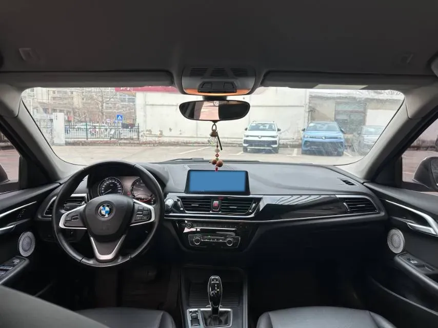 2021 BMW 1 Series 1.5T 140HP L3 7DCT,autocango,china used car exporter,china ev exporter,chinese used car exporter,chinese used ev exporter