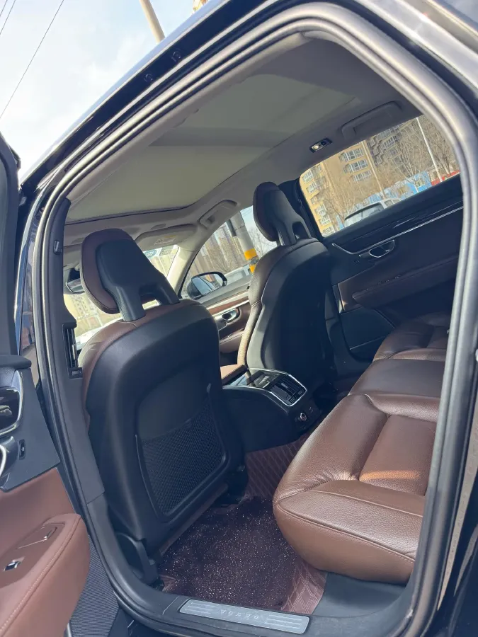 2018 Volvo S90 2.0T 190HP L4 8AT,autocango,china used car exporter,china ev exporter,chinese used car exporter,chinese used ev exporter