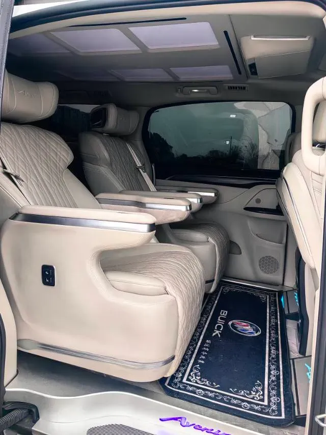 2021 Buick GL8 2.0T 237HP L4 9AT,autocango,china used car exporter,china ev exporter,chinese used car exporter,chinese used ev exporter