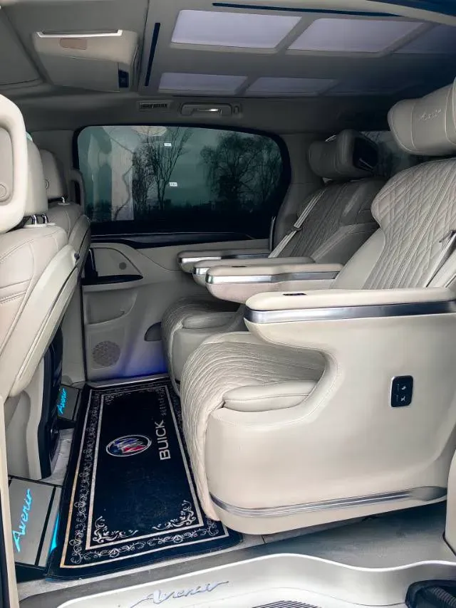 2021 Buick GL8 2.0T 237HP L4 9AT,autocango,china used car exporter,china ev exporter,chinese used car exporter,chinese used ev exporter