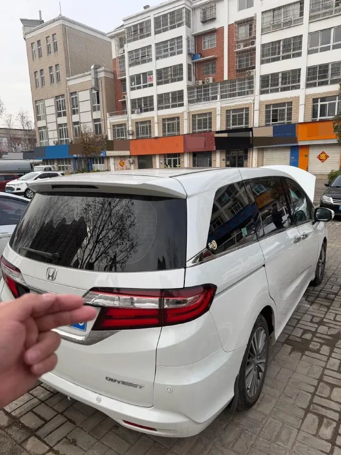 2018 Honda Odyssey 2.4L 186HP L4 CVT,autocango,china used car exporter,china ev exporter,chinese used car exporter,chinese used ev exporter