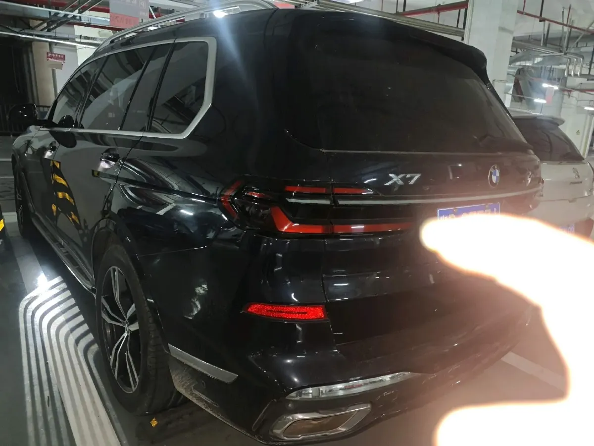 2023 BMW X7 3.0T 381HP L6 8AT,autocango,china used car exporter,china ev exporter,chinese used car exporter,chinese used ev exporter