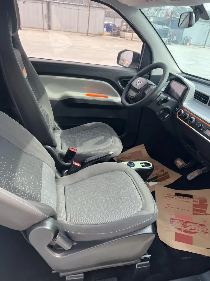 2020 WuLing HongGuang MINI EV BEV 9.3KWH,autocango,china used car exporter,china ev exporter,chinese used car exporter,chinese used ev exporter