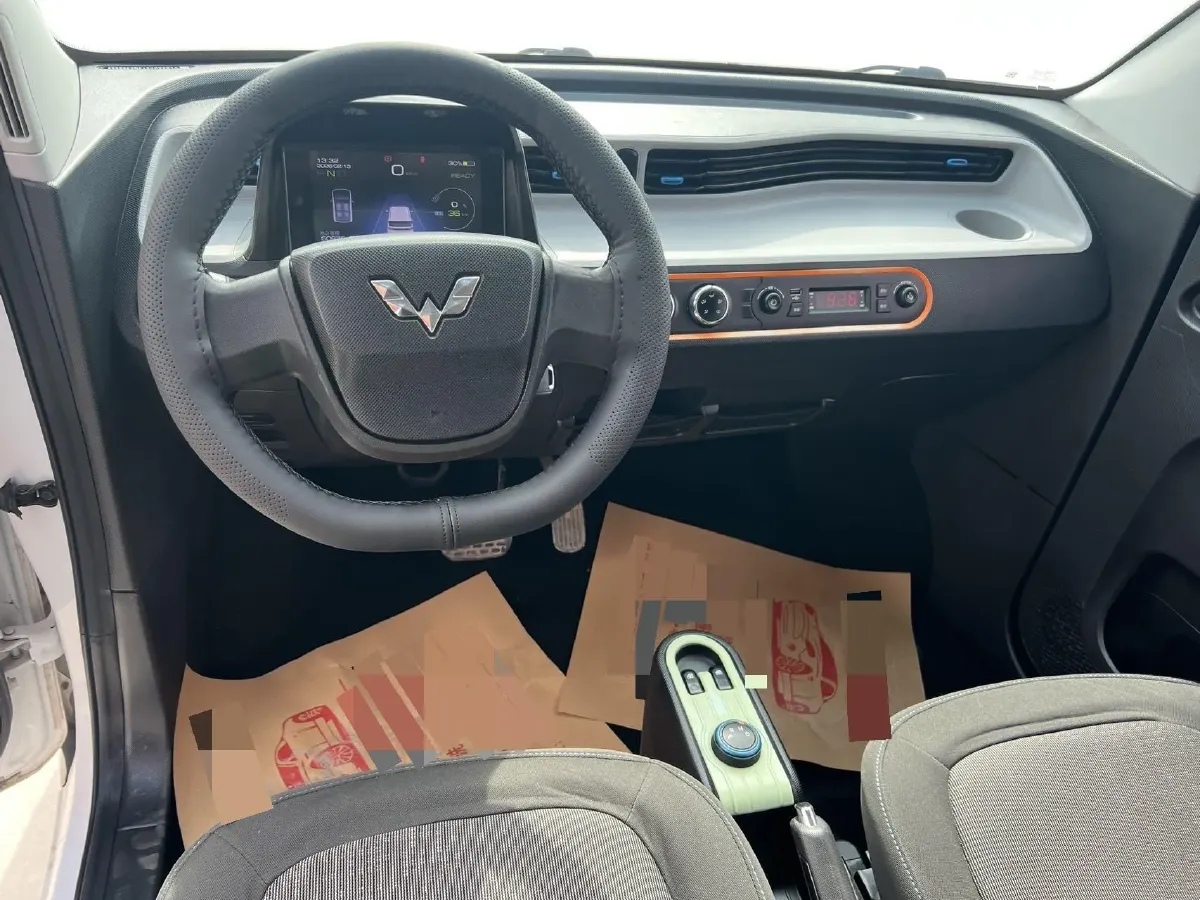 2020 WuLing HongGuang MINI EV BEV 9.3KWH,autocango,china used car exporter,china ev exporter,chinese used car exporter,chinese used ev exporter